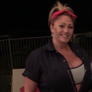 Meet your Posher, Tina